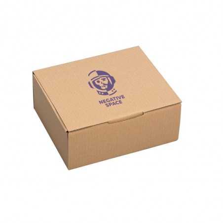Caja personalizada cartón kraft canal simple para envío. 25x20x10cm. 1 color, 1 cara