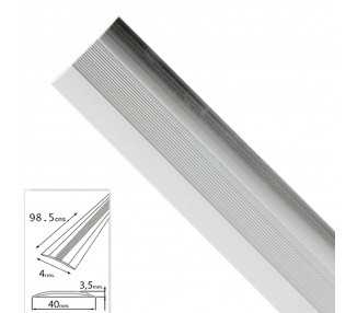 Tapajuntas Adhesivo Para Moquetas Metal Plata   98,5 cm.