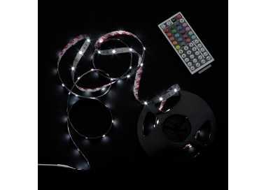 Tira Led Multicolor Rgb Con Mando Adhesiva Con 150 Leds 36 W 12 V. 850 Lumenes Luz Multicolor IP 20 5 Metros